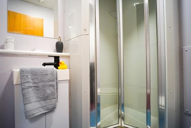 1 bed flat, Roxburgh Place, Old Town, Edinburgh, EH89SU - Image 4